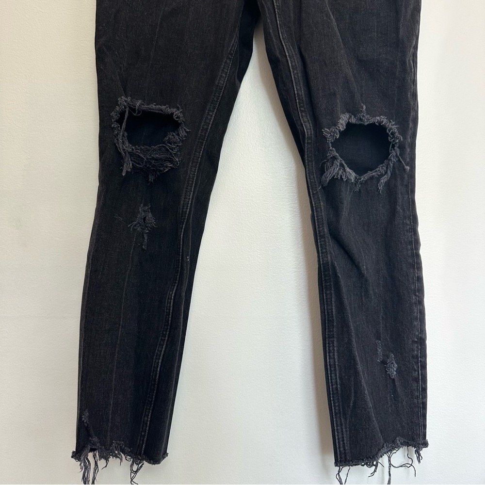 Abercrombie & Fitch Curve Love High Rise Mom Jean Black 29 8 Long Distressed - Picture 5 of 11